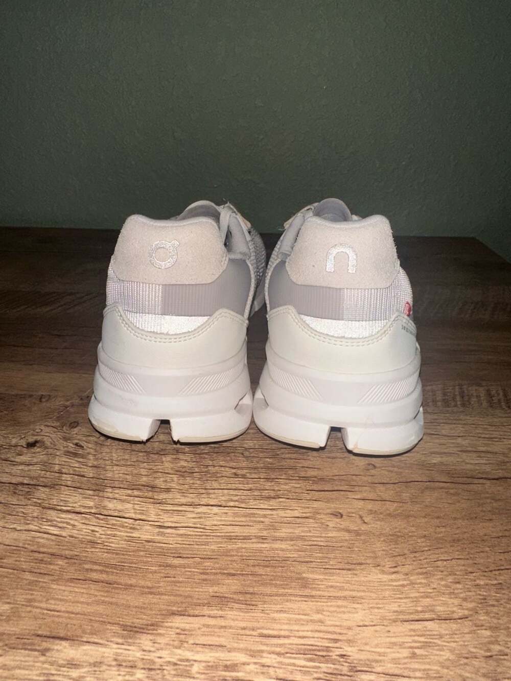On Cloudrift Running Shoes White Frost Ivory - Picture 4 of 10